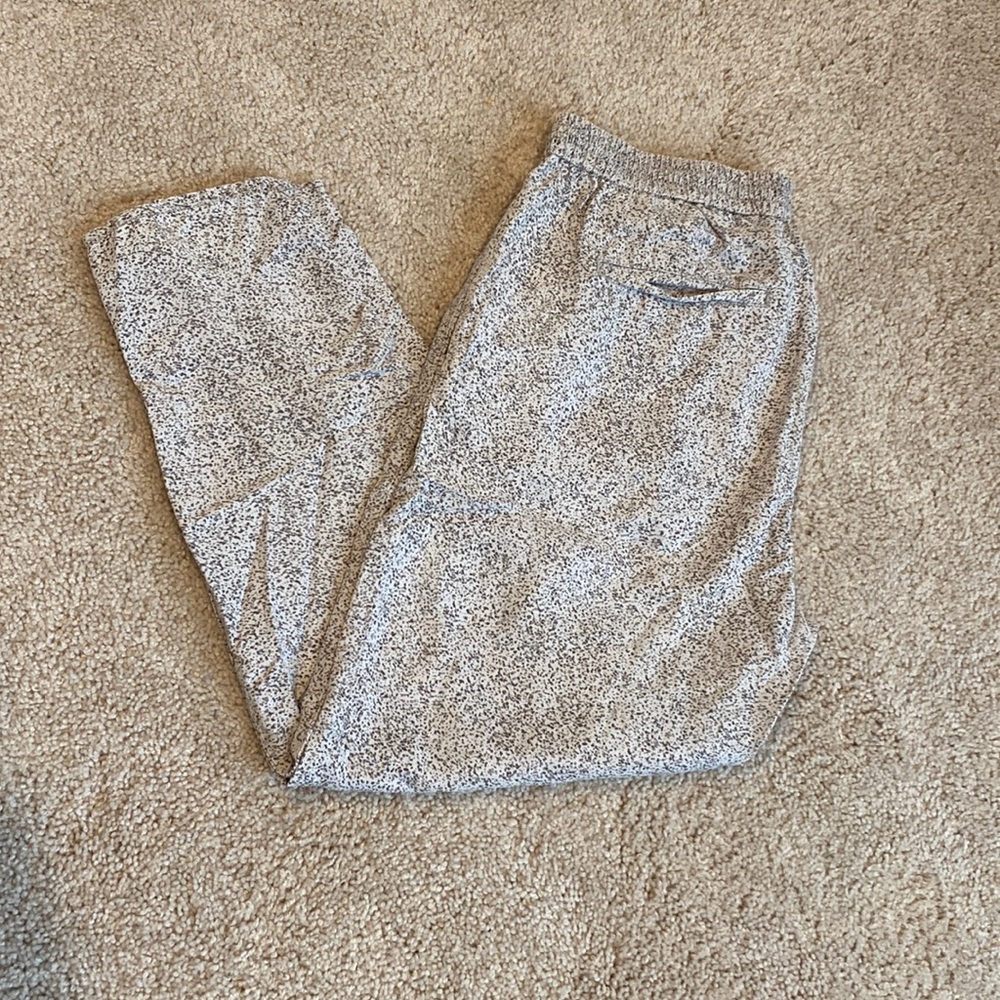 GAP Women's White and Black Speckled Jogger Pants